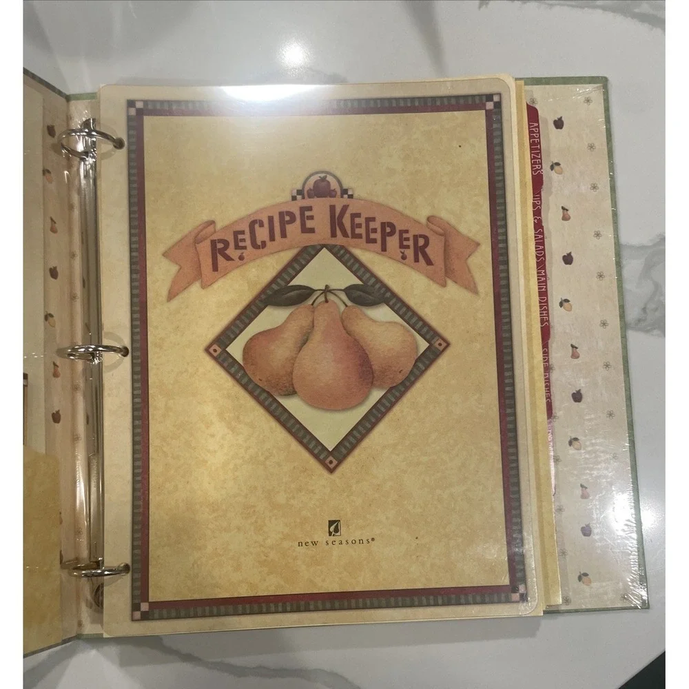 DEBBIE MUMM Deluxe Recipe Binder Like New‎ Pear Design 2008